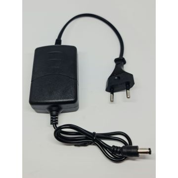 Plug-in netvoeding, 5V, 1A, 100-240VAC 50-60Hz, DC steker